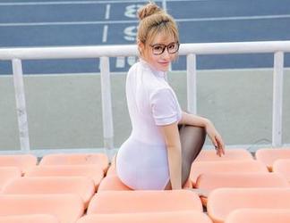 AISS爱丝(钻石版) – 小茹的诱惑厨娘图集又双叒更新，来吧，别害羞～