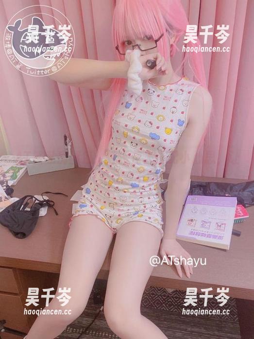 AT鲨 AT鲨私房图包:性感佳人搭配小心思,让人欲罢不能
