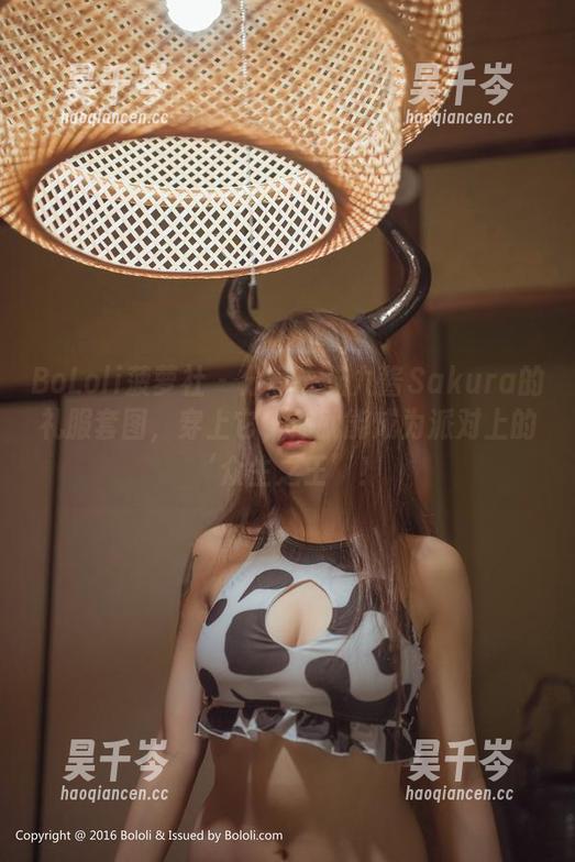 BoLoli菠萝社-猫九酱Sakura BoLoli菠萝社 - 分享:猫九酱Sakura的礼服套图,穿上它,你就能成为派对上的‘众生之王’!