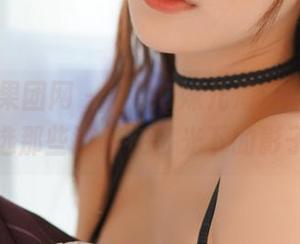 GIRLT果团网 – 蜜桃Q妹儿海边散步：精选那些流转在日光下的影子