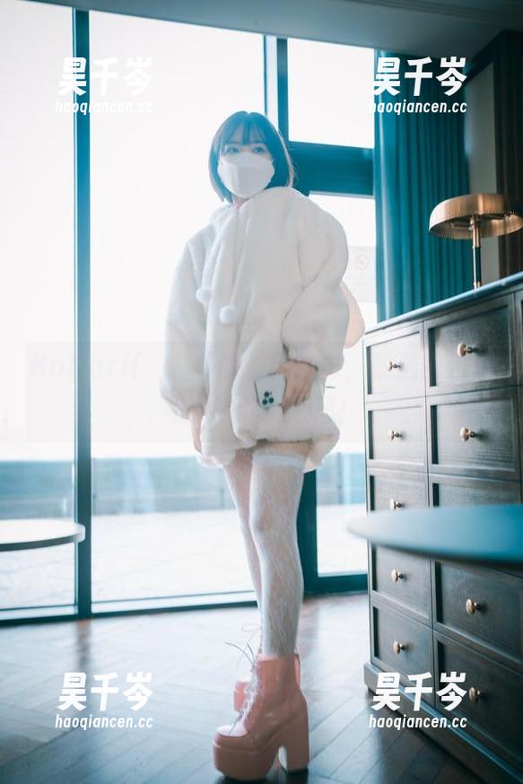 HaNari(하나리)的长腿魅影，精选图包里藏着她的小心思！