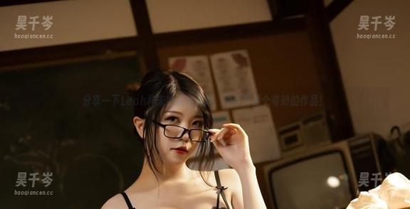 Leah梓未 分享一下Leah梓未的蓝色妖姬,她可真是个奇妙的作品!