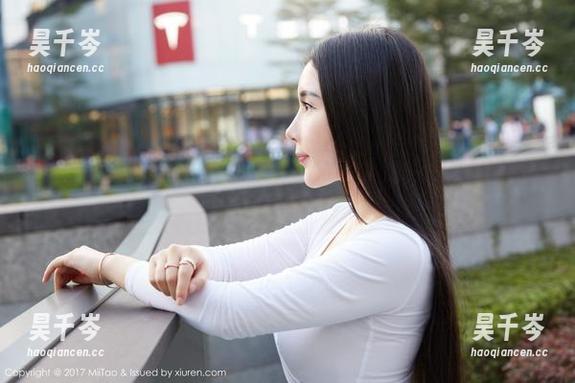 MiiTao蜜桃社-陌子Mandy MiiTao蜜桃社 - 陌子Mandy毛衣的写真,没圣光却有无限情愫