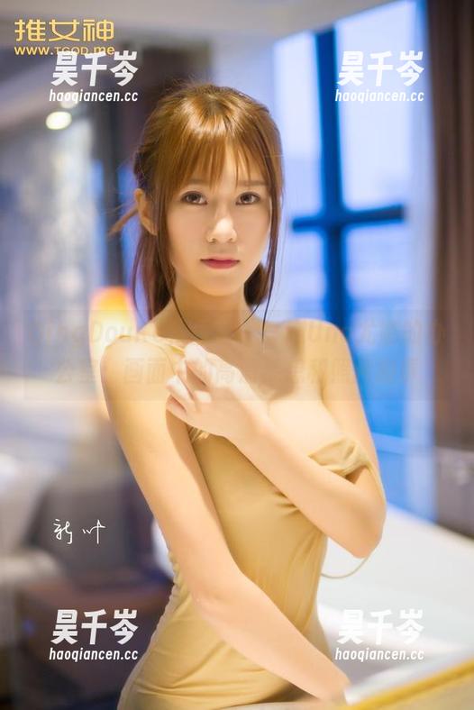 QingDouKe青豆客-Una尤娜 QingDouKe青豆客 - 一窥Una尤娜的办公室:画面中的高清梦想和照片故事