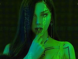爱上Sayathefox的粉色微光：可免费下载的美图