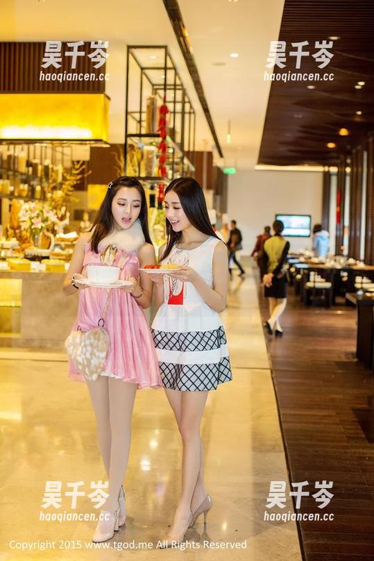 TGOD推女神 - 小九Vin最新照片：美脚与光影的完美结合，瘫软了我