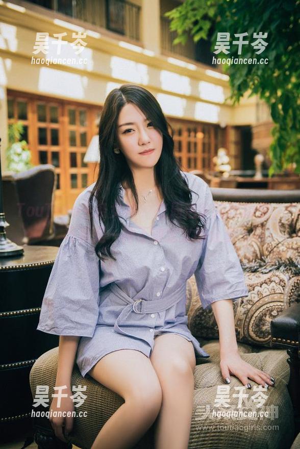 TouTiao头条女神-周治宇 TouTiao头条女神 - 在周治宇的短裙里,写真是一种不被定义的分享