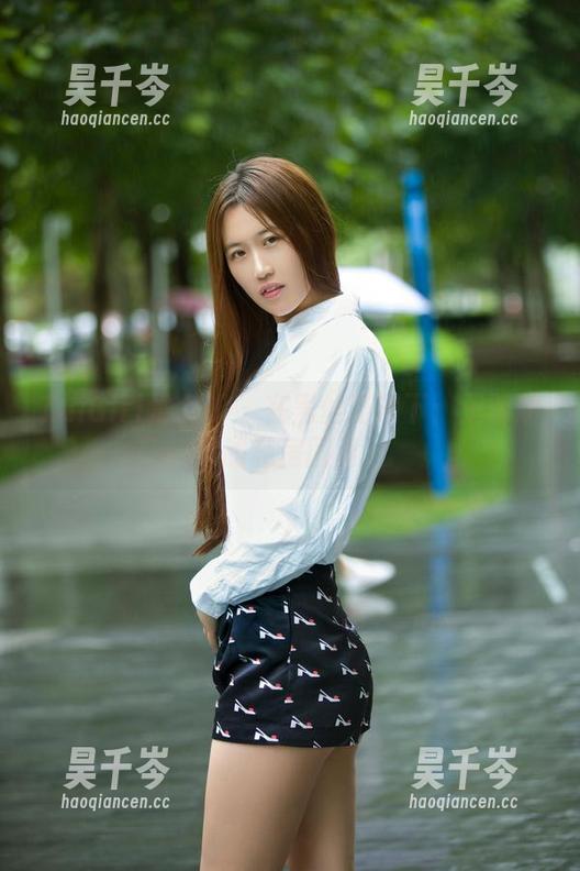 TuiGirl推女郎 - 在黑丝笼罩下：王明明的私房国度