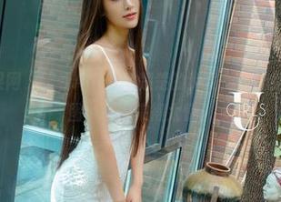 UGirls尤果网 – 跟着Angela楚楚的步伐，获取免费的婚纱美图，幸福来得太快！