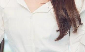 UGirls尤果网 – 尹凌儿，你的眼镜真是个体型！这组写真简直将魅力和时尚结合到暴击！