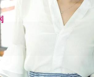UGirls尤果网 – 天台幻想曲：在景思晴的写真集更新中开启脑洞