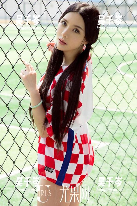 UGirls尤果网 - 赵智妍美腿图库：你的夏日幻想清单准备好了吗？