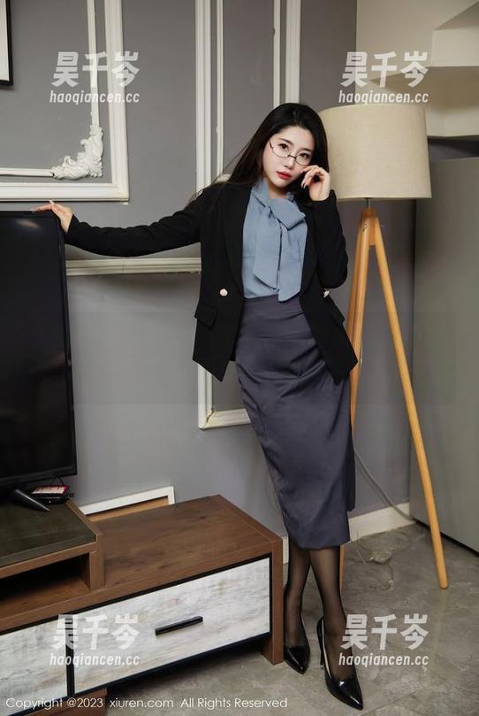 Xiuren秀人网-伊小七MoMo Xiuren秀人网 - 让人心动的女仆:伊小七MoMo原图现身,更新到你怀疑人生!