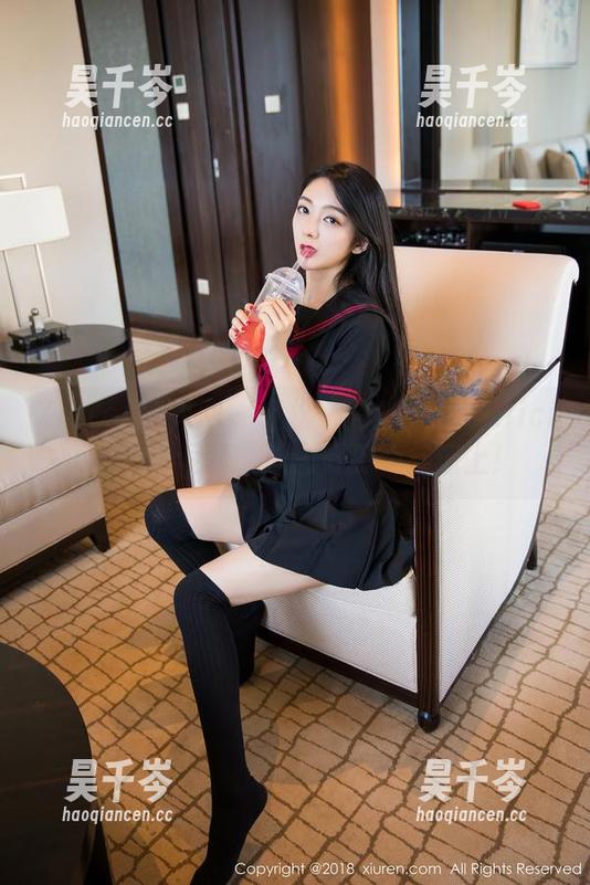 Xiuren秀人网-周美美alicia Xiuren秀人网 - 轻松一拍!周美美alicia的户外写真,原图好到想挂墙上!