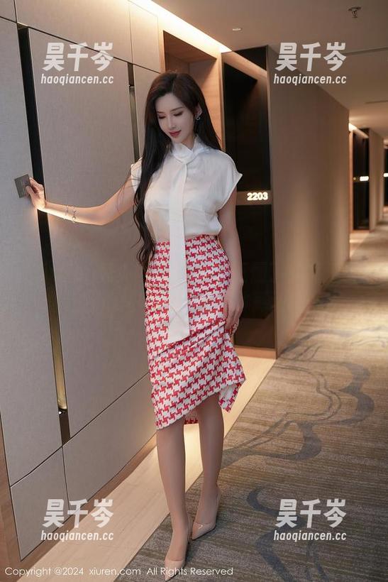 Xiuren秀人网 - 清纯？王俪丁的高清图集让我心里嘀咕，什么才算清纯呢？