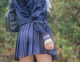 跟着nagisa魔物喵的浴室冒险：原图资源让你目不转睛！