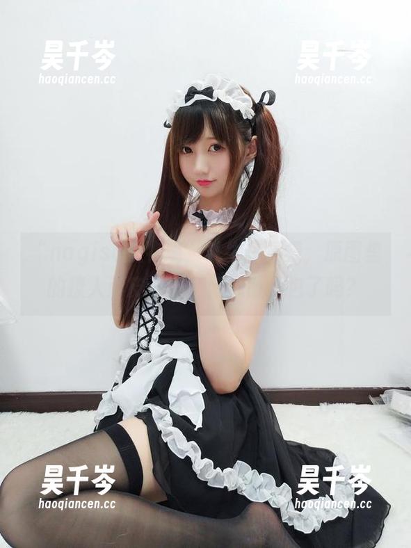 “nagisa魔物喵”乳牛写真集，原图里的撩人顽皮，准备好心脏承包了吗？