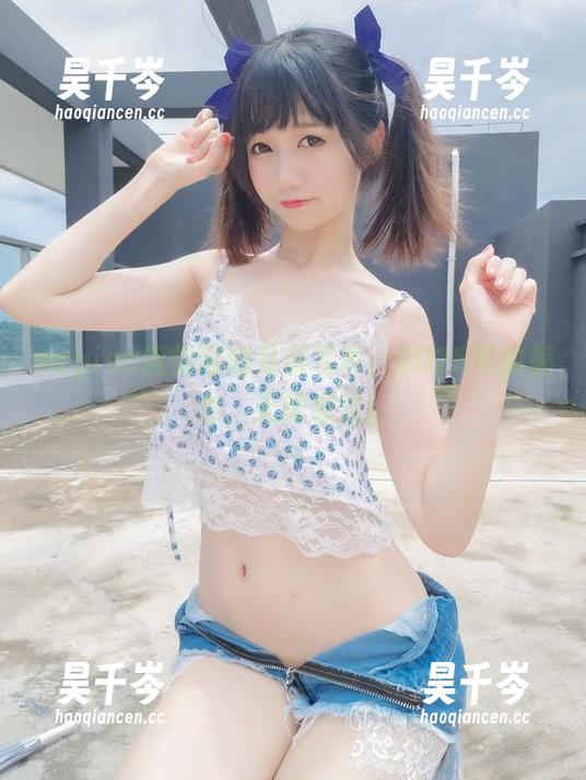 nagisa魔物喵 nagisa魔物喵的私房写真:2025年的魅力,无限放送!