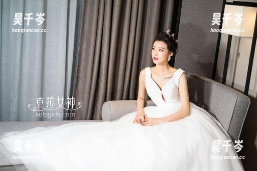 克拉女神-佳莹 克拉女神 - 透过佳莹的眼镜看世界:写真作品的酸甜苦辣