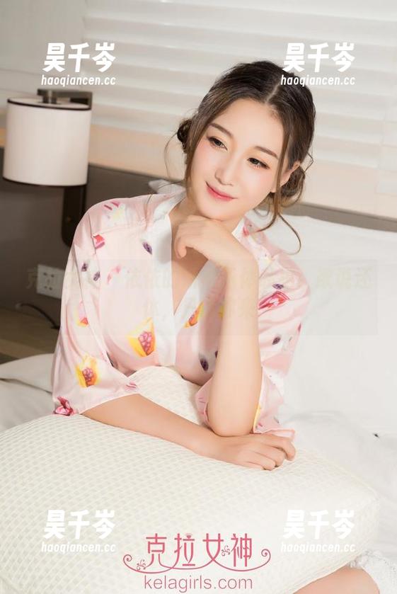 克拉女神-依依 克拉女神 - 依依的娇艳玉体私拍:欲说还休,只待你来