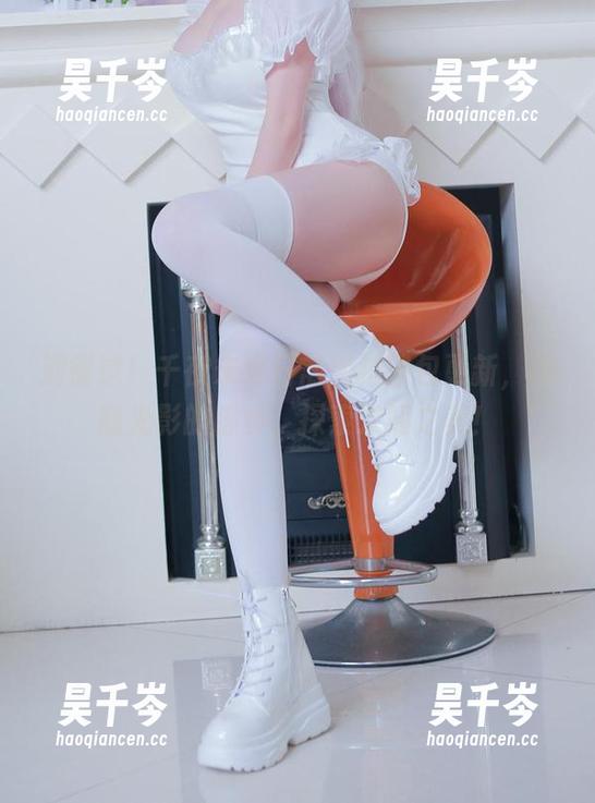 千夜未来 别错过!千夜未来日常随拍图包更新,跟随光影的脚步,探索未知之美!