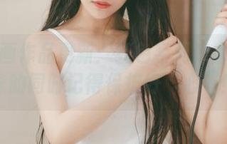 喵糖映画作品更新：红色系死库水——游泳的同时记得保护好“心”！