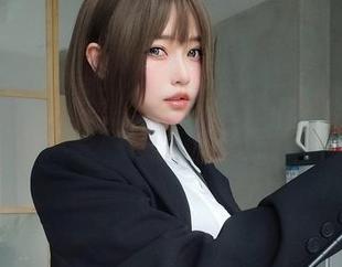一夏的性感，十足的COS——女主K的照片仿佛要把炎热的气息搬进心里。