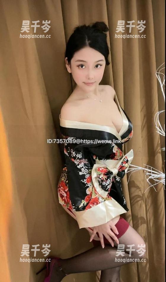 奶雯 微密圈 - 全套奶雯秘书制服,谁说工作不能带点色彩?