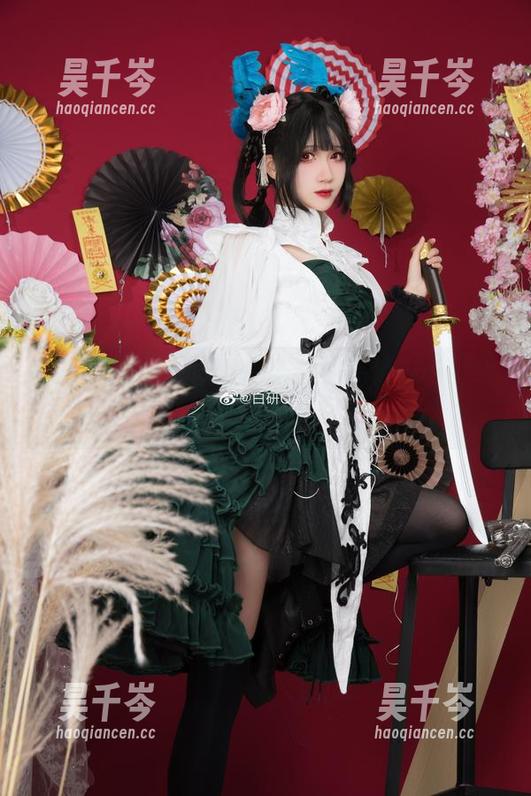 妖君白研 欲望的边缘:妖君白研丝袜高清cos,令人想入非非!