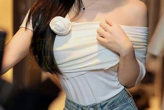 尤蜜荟 – 允尔的双马尾美图资源：你根本没见过的可爱姿态！