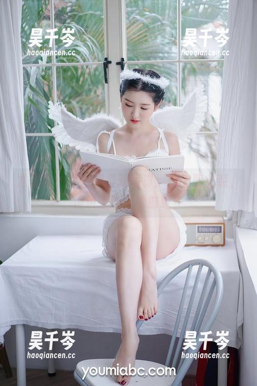 尤蜜荟-卓娅祺 尤蜜荟 - 卓娅祺最新写真:换上职业装,谁说上班不能时髦?