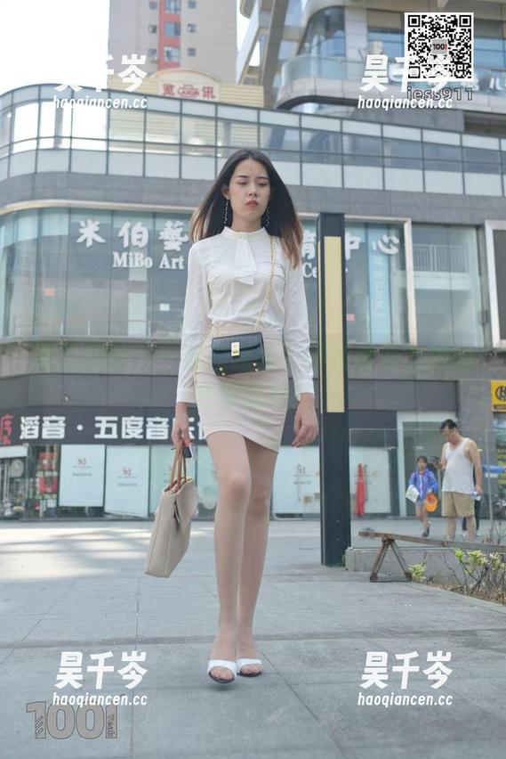异思趣向 - 一起喝咖啡？不如看看九妹的红跟图包！