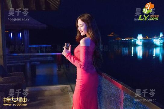 推女神 - 最新写真：陈雨涵蕾丝全景大揭秘，快来一起解锁“透视”新技能！