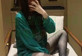 微密圈 – 私拍比基尼套图，提袜少女在阳光下真的太耀眼了！