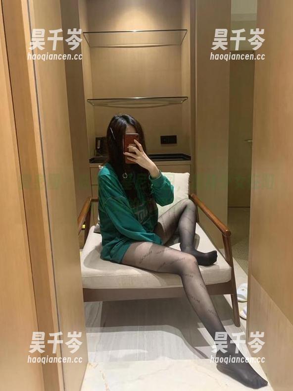 提袜少女 微密圈 - 私拍比基尼套图,提袜少女在阳光下真的太耀眼了!
