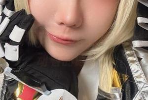 休闲时光与杨衣yangyi黑丝：壁纸里流动着的诗意！