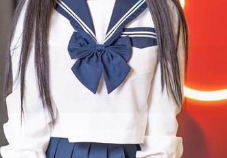 桜井宁宁的修女写真，光影交错中你的心跳会加速吗？