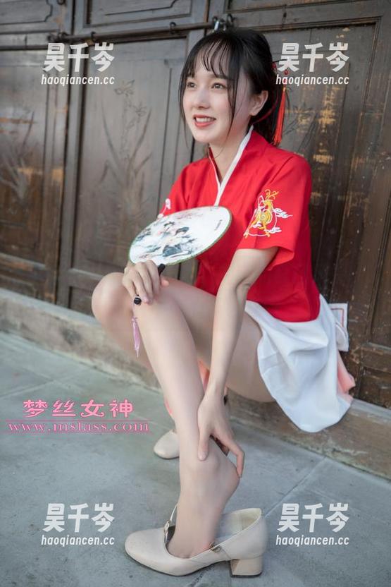 梦丝女神-刘诺 梦丝女神 - 最新照片!刘诺的夏日风情,让人不小心多看几眼