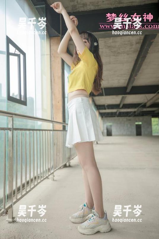 梦丝女神-晓晓 梦丝女神 - 晓晓JK:每张图片都在低语,呵,心跳加速!
