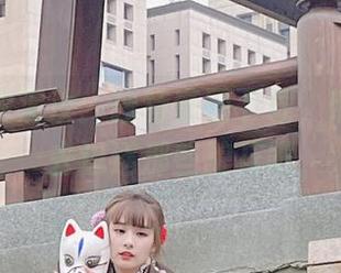 海边的泥泥汝：独特套图下载，带我一起去追逐那些浪花吧
