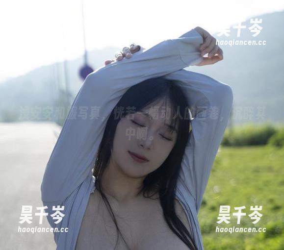 浅安安和服写真，恍若一幅动人的画卷，沉醉其中啊。
