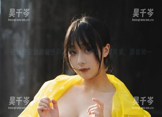 浅安安 在浅安安的瑜伽世界里探险:下载这本写真集,跟着她一起柔韧吧!