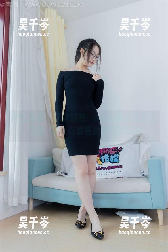 物恋传媒-elise 物恋传媒 - 打破规则:elise的私房风格,马尾、球衣与随性帆布鞋的玩味!