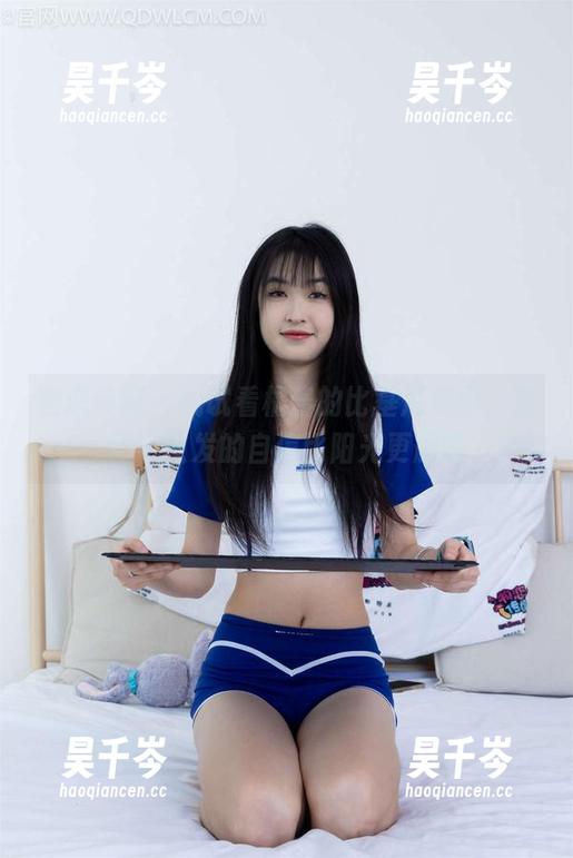 物恋传媒-橘酱 物恋传媒 - 试试看橘酱的比基尼美图,套图中散发的自信比阳光更耀眼