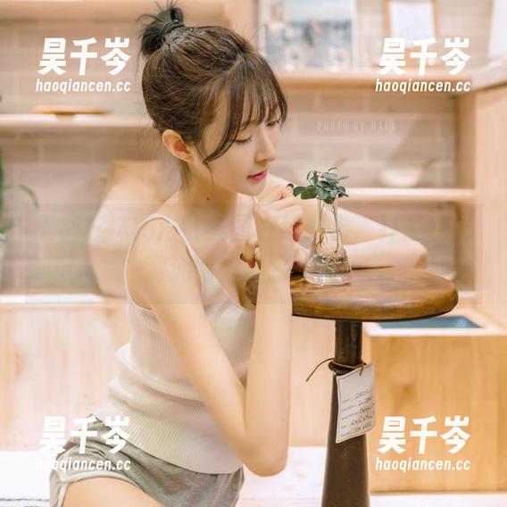 王羽杉 王羽杉抹胸浴缸美图在线频出,真是水光潋滟,人美水更美!