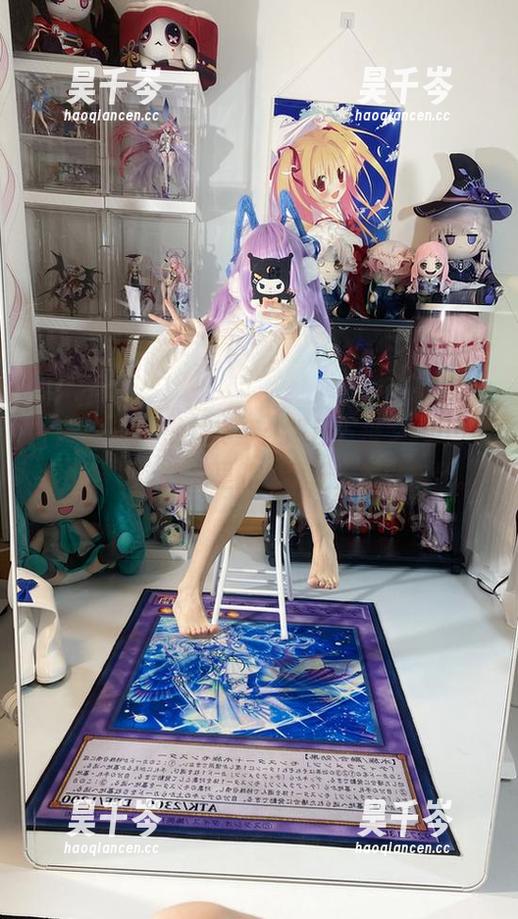 白栎Shirly 白栎Shirly的旗袍梦:明日方舟夕·染尘烟旗袍合集,作品里的气氛让人难以忘怀。