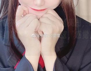 在线欣赏神探火狸狸的黑丝美图，哇，好像一阵细腻的微风撩动心弦，感觉自己被勾住了。