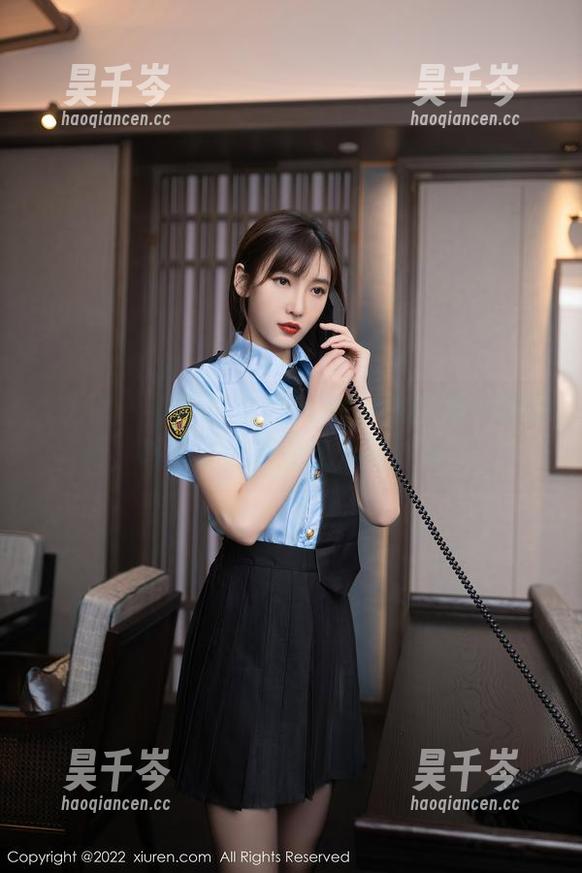 秀人网-MOON嘉依 秀人网 - 看完这组MOON嘉依的双马尾写真,感觉自己都变成双马尾粉了!