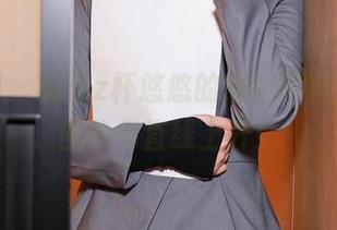 秀人网 – 精选z杯悠悠的御姐写真，让你回头率直线上升！