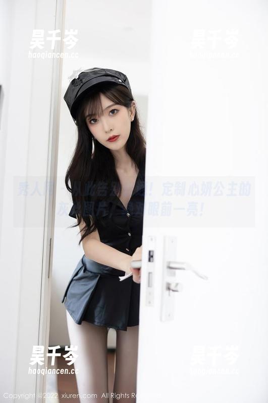 秀人网-心妍公主 秀人网 - 从此告别普通!定制心妍公主的灰丝图片,绝对眼前一亮!